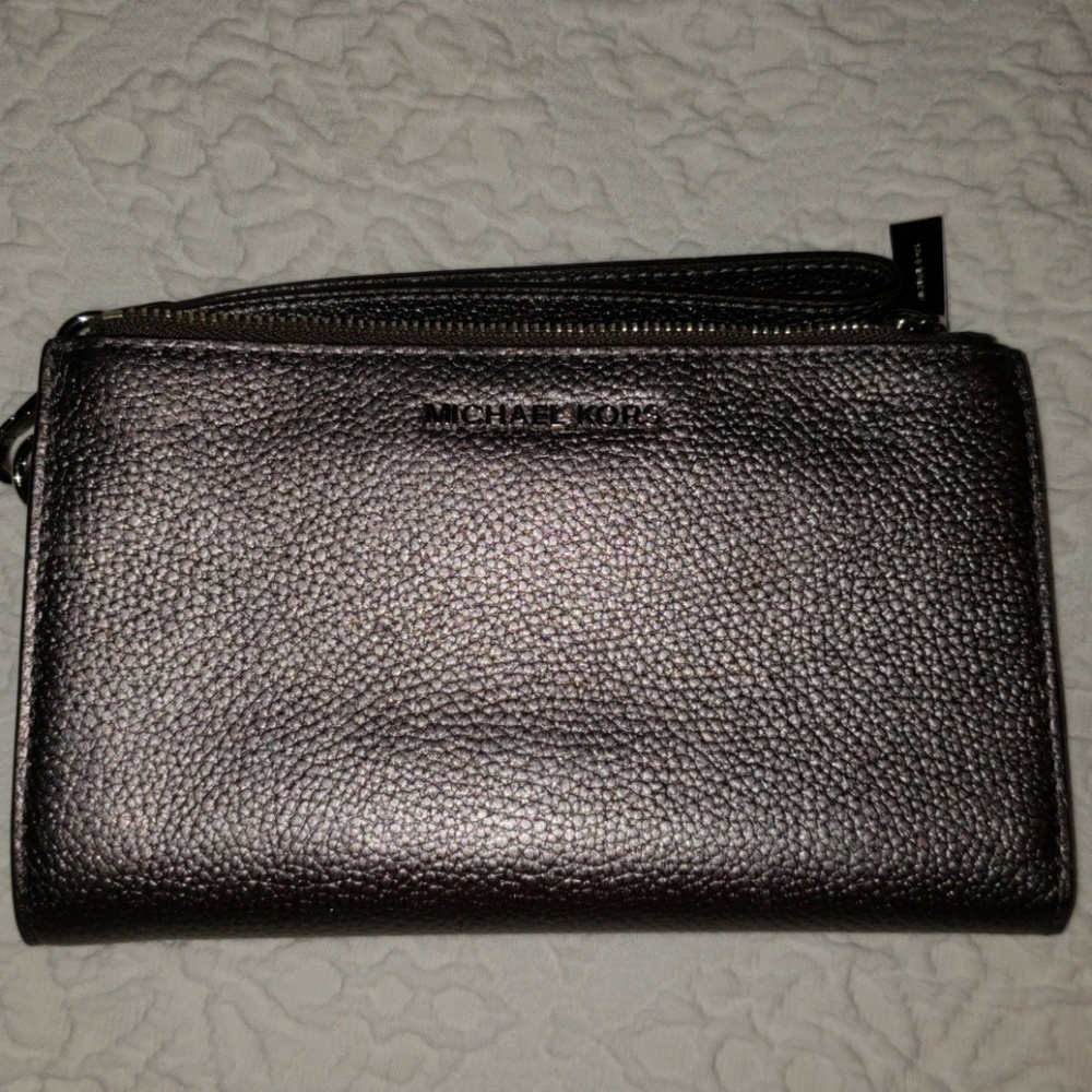 Adele Smart Phone Wristlet